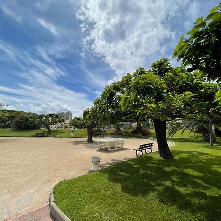 Beau Studio Dans Residence Avec Piscine Et Vue Sur La Ville - 5Min Des Plages Мандельє-ла-Напуль Екстер'єр фото